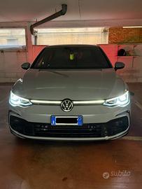 GOLF R-line 8 1.5 eTSI 150cv