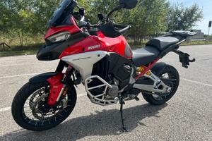 v4S multistrada travel &radar 2022 km 6860