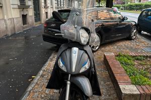 Piaggio Medley 125 - milano 12300km