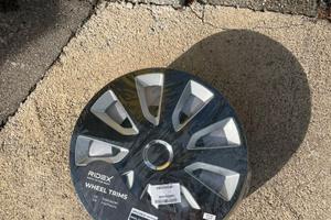 Set 4 copricerchi 17''