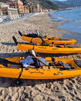Kayak a pedali e canoa