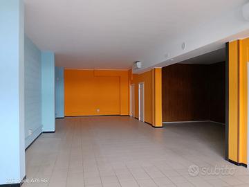 Locale uso negozio/ufficio ap