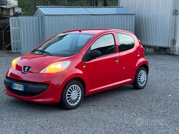 Peugeot 107 1.0 Benz 197.000 km Neopatentati