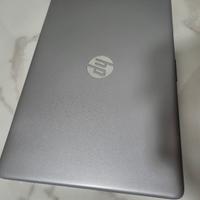 Laptop HP Ryzen 7 5700u schermo IPS FHD 1920x1080