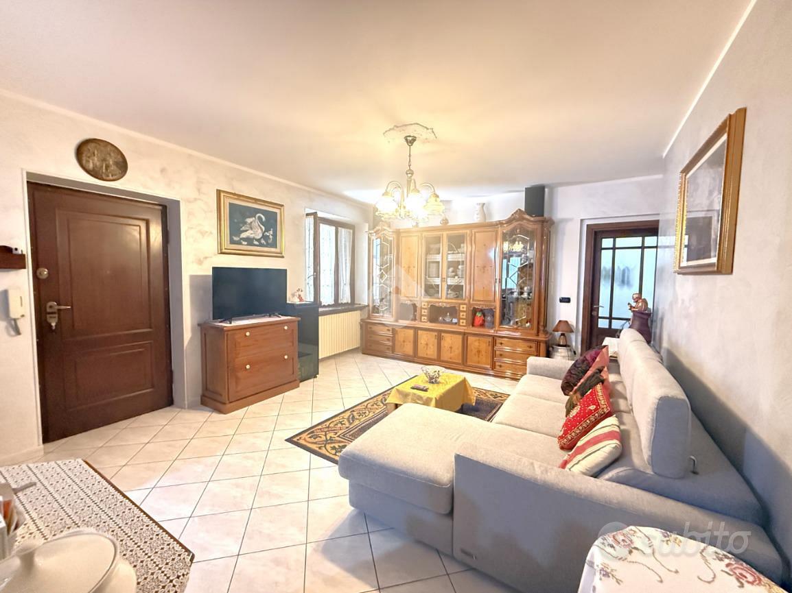 House in Isolabella, Torino - Altro