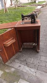 Singer vintage con mobile