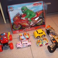 Lotto macchinine a trazione + pistola spaziale.