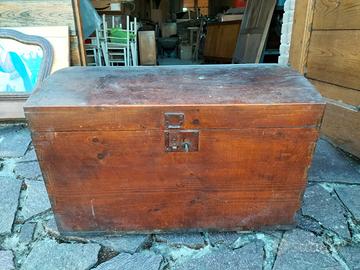 Lotto arredamento d’epoca