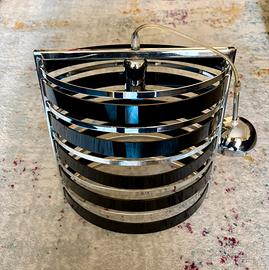 Lampadario moderno cromato con strisce nere