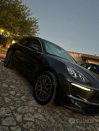 PORSCHE MACAN S 2016