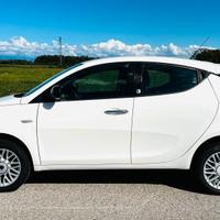 Ypsilon 900 Twin Air Eco Chic 2013