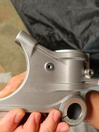 PIEDINO FORCELLA SINISTRA OHLINS