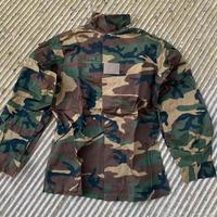 Giacca e pantalone mimetico