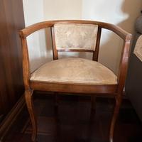 Sedia antica imbottita