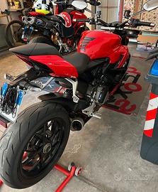 Ducati Streetfighter V2