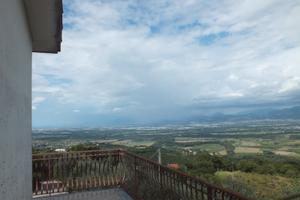 Villetta semindipendente con terreno