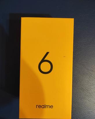Smartphone Realme 6 con caricatore e scatola