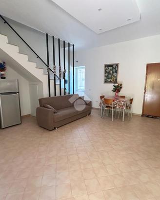 2 LOCALI A POMIGLIANO D'ARCO