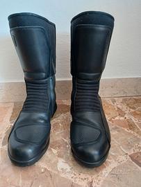 stivali  40
