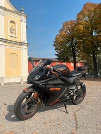 Yamaha YZF R125