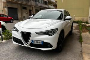 Alfa Romeo Stelvio 2.2 Jtdm 210 cv Q4