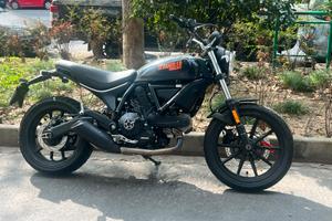 Ducati scrambler Sixty 400cc