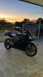 Yamaha r1
