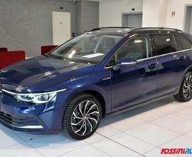 VOLKSWAGEN Golf Variant 8 1.5 ETSI 131 CV DSG ST