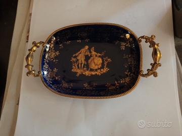 Elegante Vassoio Ovale Limoges con Scena Romantica