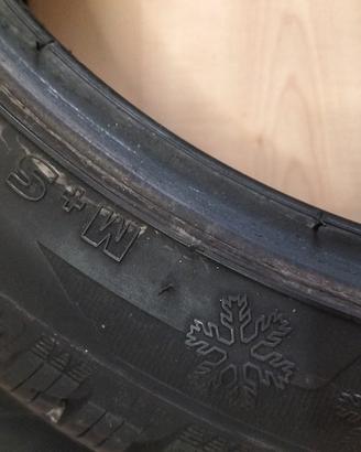 4 gomme invernali  usate un anno solo