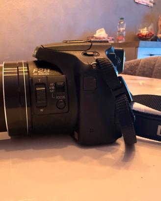 Panasonic Lumix DMC-FZ200