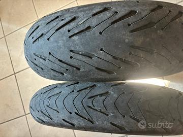 Gomme Michelin 120/77 ZR 17.  180/55 ZR 17