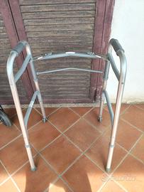 Deambulatore richiudibile