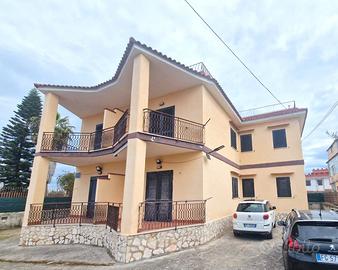 Castel volturno-3 vani ristrutturato e posto auto