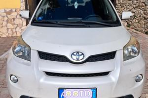 TOYOTA Urban Cruiser 1.4 D-4D AWD Active X