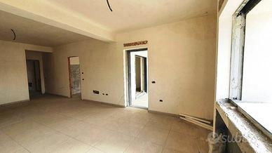 RIF. 1000 - APPARTAMENTO CON TERRAZZO DI NUOVA COS