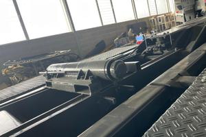 BLOCCAGGIO POSTERIORE INTERNO CON 2 PISTONI