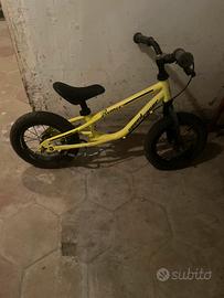Bici senza pedali bambino/a