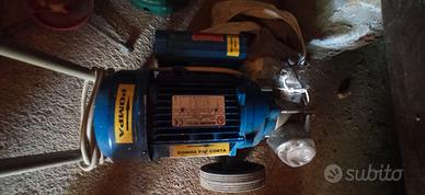 Pompa da cantina e torchio