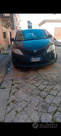 lancia y Blue Marin ecochic hybrid