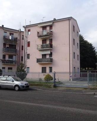 Immobile in asta di 68 m² con 2 locali e box auto 