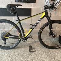 Canyon Exceed CF SLX taglia L