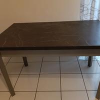 Tavolo soggiorno/cucina