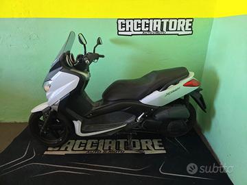 Yamaha X-Max 250