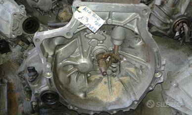 Cambio Kia Rio 1.3 benzina Anno 2003