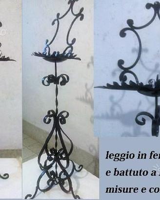 Leggio in ferro forgiato e battuto a mano