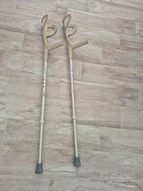 Coppia di stampelle  