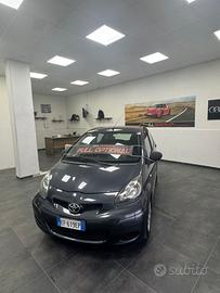 Toyota Aygo 1.0 12V VVT-i 5 porte Sol Connect Red 