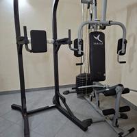 Attrezzi ginnici  panca + stazione multiuso fitnes