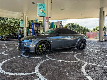 AUDI TT TTS